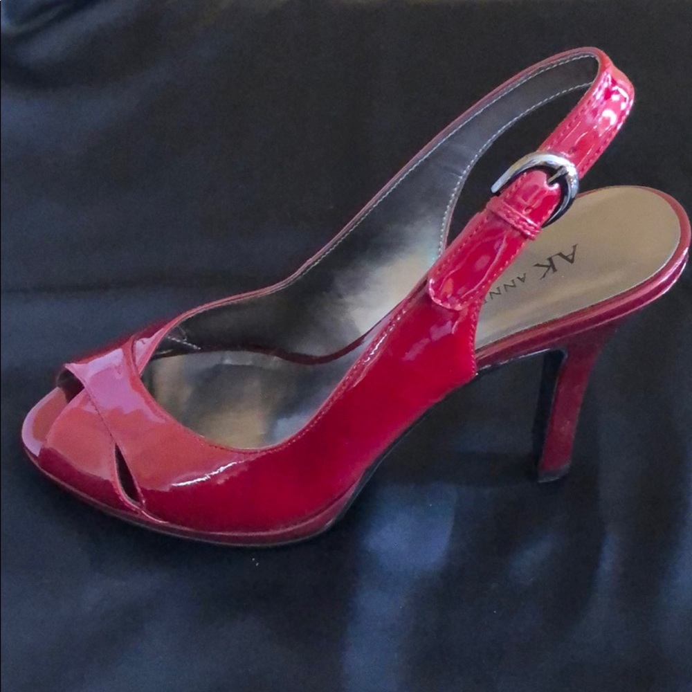 Anne Klein Dark Red Patent Leather Sandals, Sz 7 - Picture 6 of 8